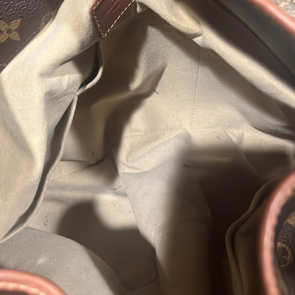 Authentic 🌺LOUIS VUITTON Artsy MM Monogram LV Hobo Shoulder bag - Picture 5 of 9